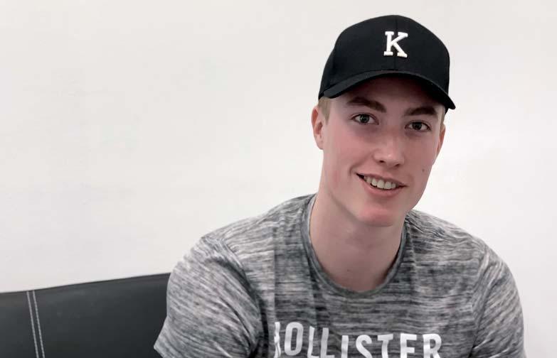 Na kávě s Filipem Králem Sponzor rubriky: 3 Hokej v posledních týdnech ovládl celou naši zemi, a tak do rubriky rozhovorů Na kávě s poměrně hezky zapadl můj dnešní host, devatenáctiletý hokejista