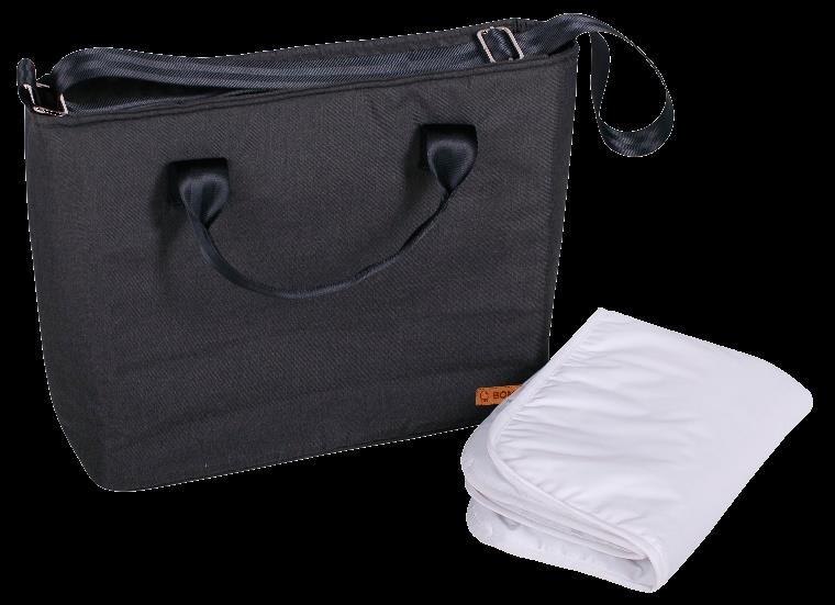 Praktické popruhy pro zavěšení tašky na kočárek, jednoduše obtočte pásy kolem rukojeti kočárku a zajistěte. OBSAHUJE: Hlavní kapsa na zip.