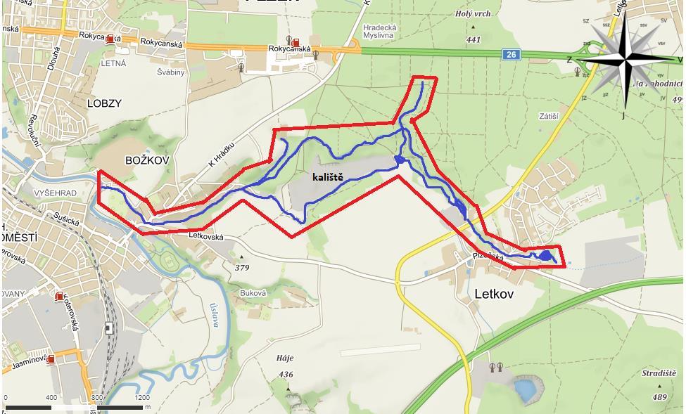 METODIKA Obr. 4. Božkovský potok [1] 2.1.2 GEOLOGICKÁ CHARAKTERISTIKA ZÁBĚLÁ Směrem po proudu potoka v Horní Zábělé se střídají tři geologická podloží.