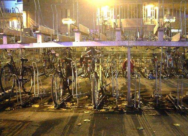 Obrázek 14: Objekt pro úschovu a parkování kol, Utrecht, Holandsko 8.2.