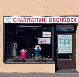 SOCIÁLNÍ ŠATNÍK ADRA Počet klientů Počet návštěv Počet vydaných kusů Frýdek-Místek 365 2 041 11 577 Frýdlant nad Ostravicí 78 443 1 757 Kroměříž 125 403 2 397 Třinec 72 129 1 201 Celkem 640 3016 16