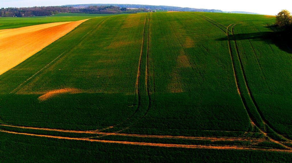 2 Ukázka fotosnímku z dronu - lokalita Velichovky 2017 mnohonásobné překročení