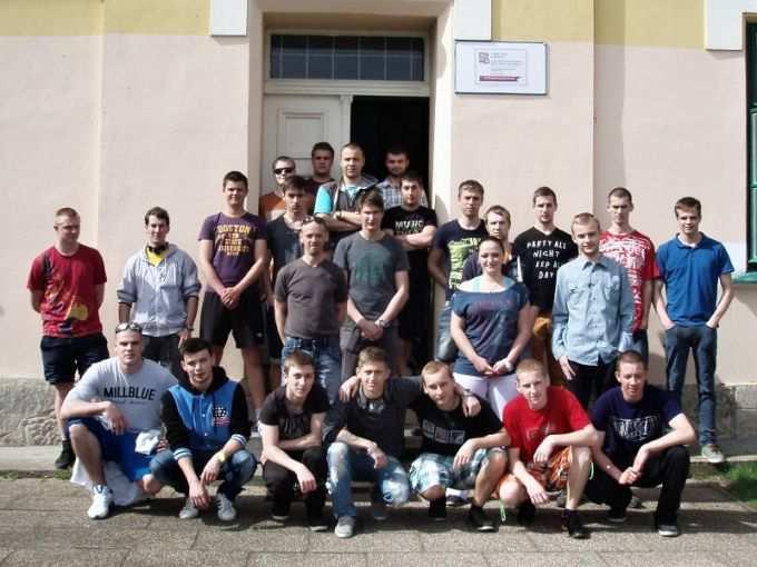 HAWLE ARMATURY Dne 16. května 2014 nás navštívil zástupce firmy HAWLE, pan František Babický. Žákům oboru instalatér, jejich učitelkám a učitelům představil výrobní program firmy.