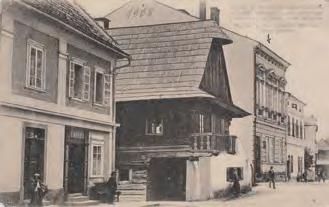 12 Devadesát let transferů do Valašského muzea v přírodě v Rožnově pod Radhoštěm Radek Bryol Klíčová slova: Valašské muzeum v přírodě v Rožnově pod Radhoštěm, dřevěné stavitelství, transfer,