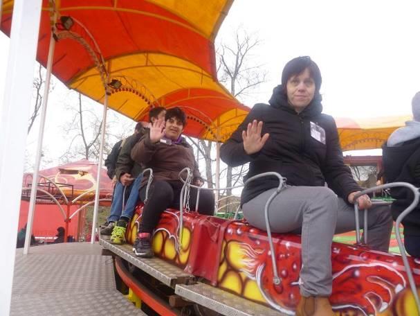 fotbalová utkání, házená). Ti, kteří nepotřebují doprovod od pracovníků, chodí na akce sami.