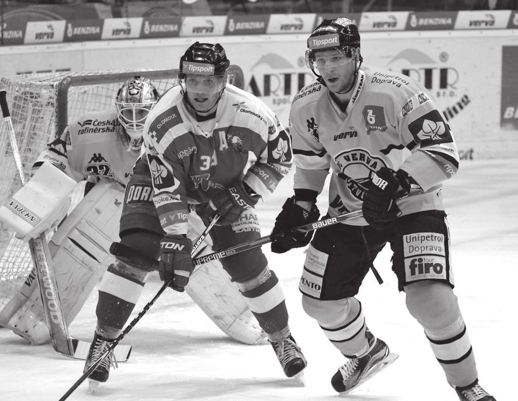 /// Aktuální tabulka telh 1. HC Kometa Brno 13 56:29 32 2. HC Oceláři Třinec 13 47:21 32 3. HC VERVA Litvínov 14 39:34 26 4. HC Sparta Praha 13 44:33 24 5. Piráti Chomutov 13 44:43 22 6.