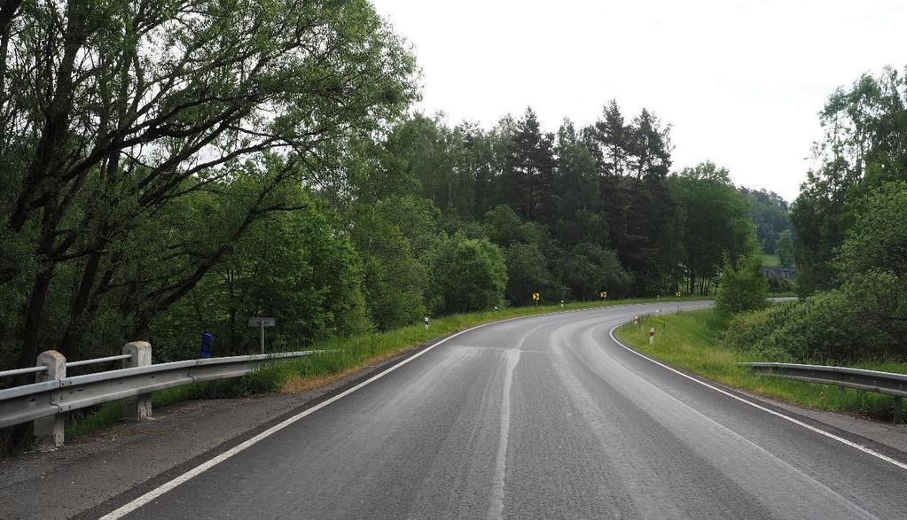 Úsek silnice II/605 u Rozvadova opatření se připravuje 2016 SÚS Plzeňského kraje zde provedla: Úsek silnice II/605 u Rozvadova 1.