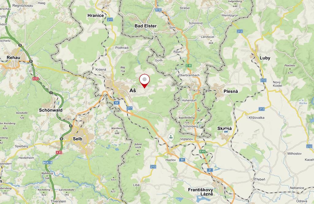 3 Obrázek č. 6: Map a por ov n ávacích n e mov itý ch věcí 1 2 Zdroj: mapy.cz Stručný přehled výše popsaných vlastností porovnávacích nemovitých věcí je uveden v tabulce níže.