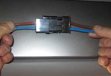 NL SLIM COOL Gedetailleerde instructies voor de installatie van de bekabeling Model Euro 6 17 Sluit de kabelkasten aan en leid de bekabeling