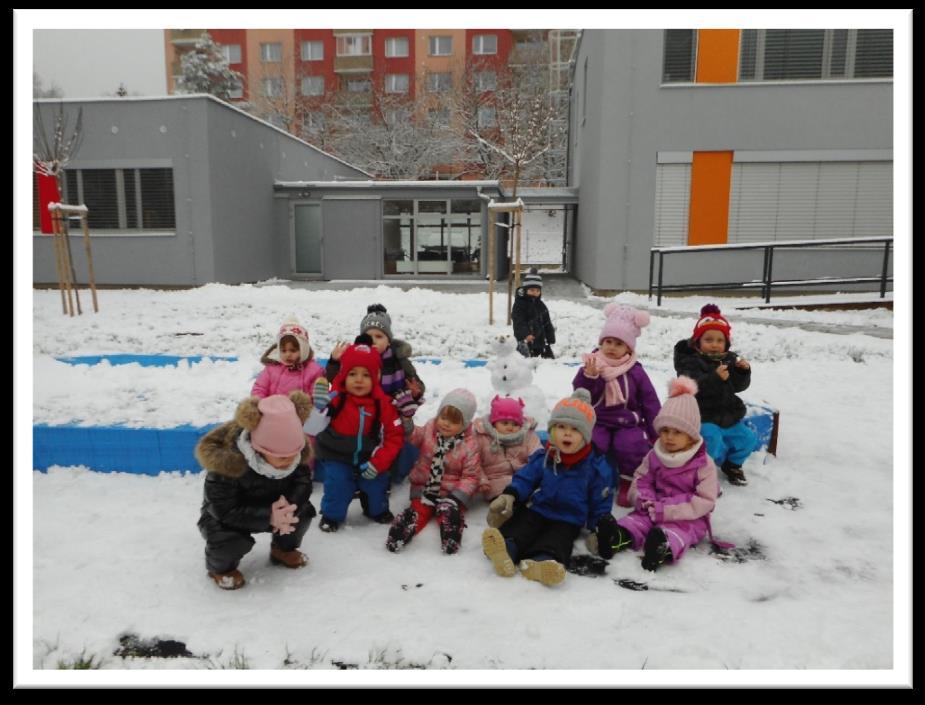 Dětské skupiny Kamenná informují Prosinec 2018 pro nás byl velice náročný. Venku jsme otestovali první sněhovou nadílku.