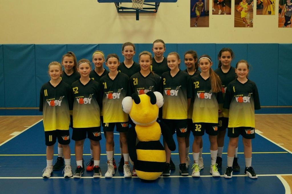 ŠBK SADSKÁ 1 - Leonie Šlajerová 2 - Markéta Palánová 7 - Pavlína Paurová 8 - Klára Přindová 11 - Nikola Kvízová 13 - Jana Holá 21 - Markéta Burešová 22 - Karolína Burešová 28 -