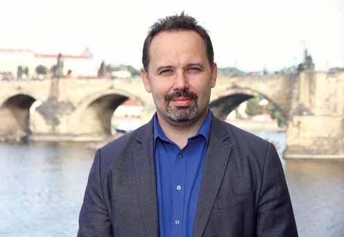 Potravinářský zpravodaj 4 / 2019 z domova / 15 Hasičská vzájemná pojišťovna podporuje Českou chuťovku Česká chuťovka je soutěž, která si dala do vínku snahu vyzvednout kvalitu českých potravin a
