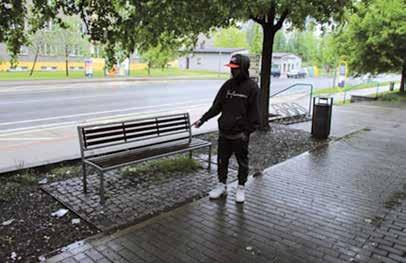 Hasiči proto postavili hráz z pytlů s pískem u parku Adama Sikory, informovala mluvčí Českého Těšína Dorota Havlíková.