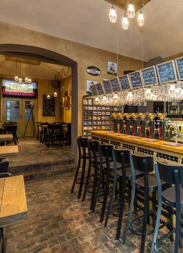 Craft House Prague q Navrátilova 11, Praha 1 Staré Město z 222 935 304 / 775 496 467 w crafthouse.cz 18 Moderní mnohopípová pivnice a pivotéka se nachází v centru Prahy nedaleko Karlova náměstí.