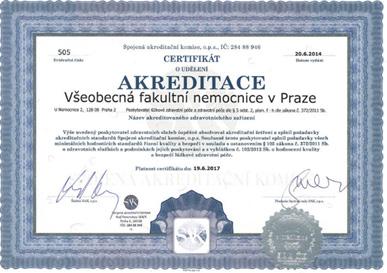 Oblast Bezpečnost a spokojenost pacientů (hospitalizovaných), kategorie Nemocnice ČR: VFN obsadila 3. místo v kraji (meziroční zlepšení).