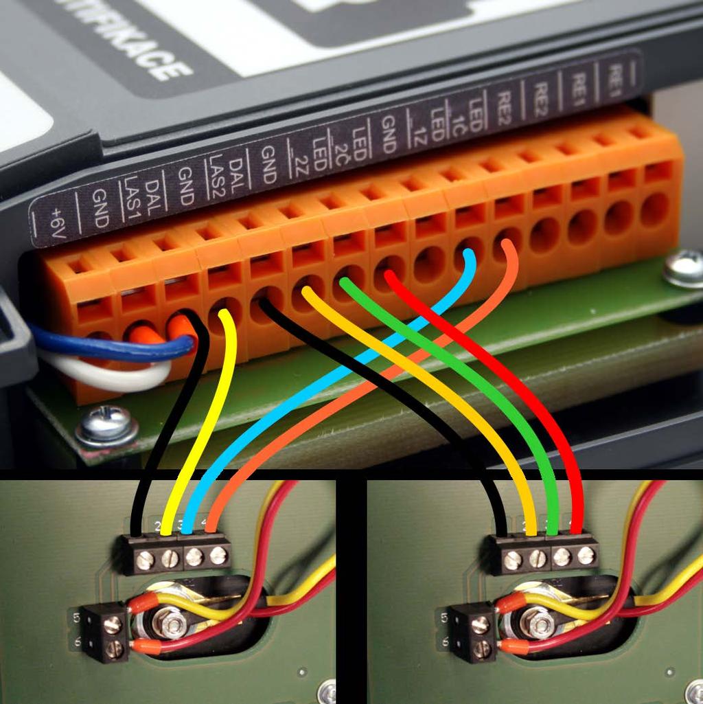 Grafické schéma zapojení Obrázek 3 Varianta zapojení dvou externích čteček k terminálu WFMS-IP/DT1. Svorkovnice dveřního terminálu WFMS-IP/DT1 je přístupná po sejmutí pravé bočnice krytu terminálu.