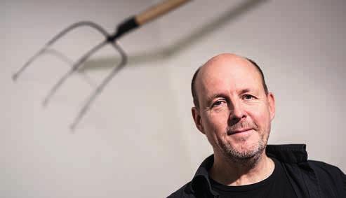 58 GALERIE SEŠIT 2 ARTPLUS.CZ Tomáš Ruller, foto: Martin Vlček řejně za přítomnosti několika přátel.