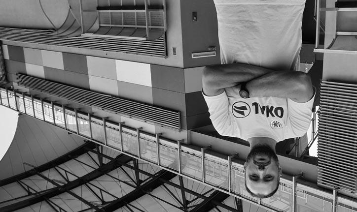 FILIP KLAPKA: CHCI, ABY SE MŮJ TÝM NEVZDÁVAL V hradci plnil roli kreativního záložníka, v minulé sezoně pracoval FILIP klapka jako asistent Davida homoláče v kategorii U18.