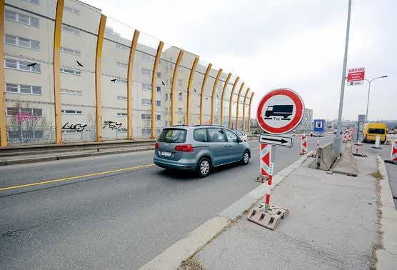 téma Více témat na www.nasepraha.cz Vlna letních oprav začíná víme, Vnitřní dluh, který má město vůči komunikacím, činí kolem 35 miliard.
