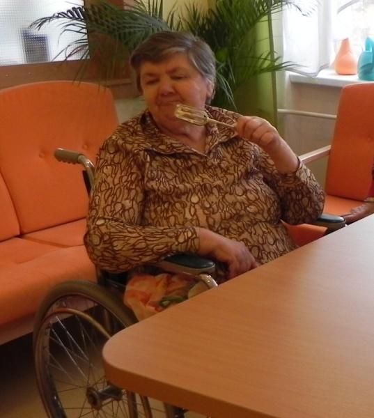 Velikonoční pečivo bývá z kynutého těsta, jako jsou třeba jidášci, nebo splétané věnečky, do kterých se vloží zdobené vajíčko.