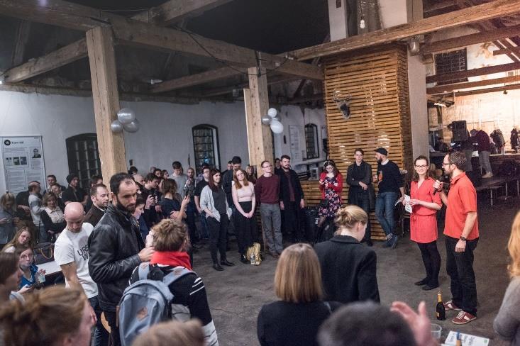 Aby mohla i nadále další oslovovat vznikla publikace #zapixely: Průvodce světem digitálního designu, která je shrnutím jednotlivých témat výstavy a návodem, jak na obor