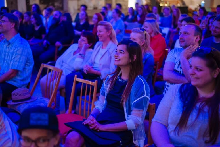 pořádá soutěž Young Package. Letos, tedy již do 22.
