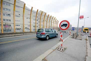 téma Více témat na www.nasepraha.cz Vlna letních oprav začíná víme, Vnitřní dluh, který má město vůči komunikacím, činí kolem 35 miliard.