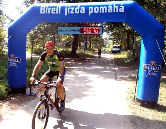 ma lé ho roz sa hu "Vý stav ba víceú čelového hřišt ě a pře - ložka vo do vo du" a schva lu je doporu čení komise na vý - běr zho to vi te le - spo leč nost Linhart spol. s r. o.