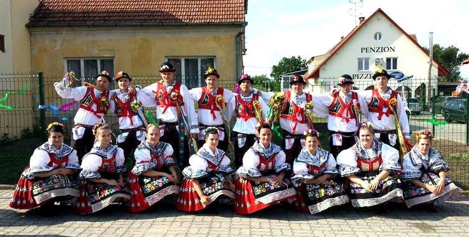 Webo vý pro jekt in for mu je o aktuál ním dění na Po ho ře lic ku Již od roku 2012 pro vo zu je me portál www.pohorelicko.