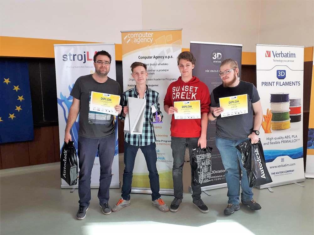Na začátku května jsem se zúčastnil již druhé anglické party. V zimě se konala Christmas party a nyní byla Spring party, kterou opět pořádala paní učitelka angličtiny Mgr. Grmolenská.