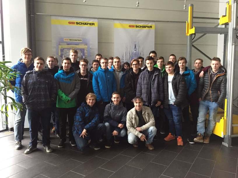 Koncem února jsme navštívili výrobní závod SSI Schäfer v Hranicích na Moravě. Firma má dlouholetou tradici ve výrobě skladových a logistických systémů.