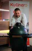 ? Fanoušci Big Green Egg ho každého půlroku toužebně očekávají...náš magazín Enjoy! Je to prostě nejchutnější čtení jaké jen může být.