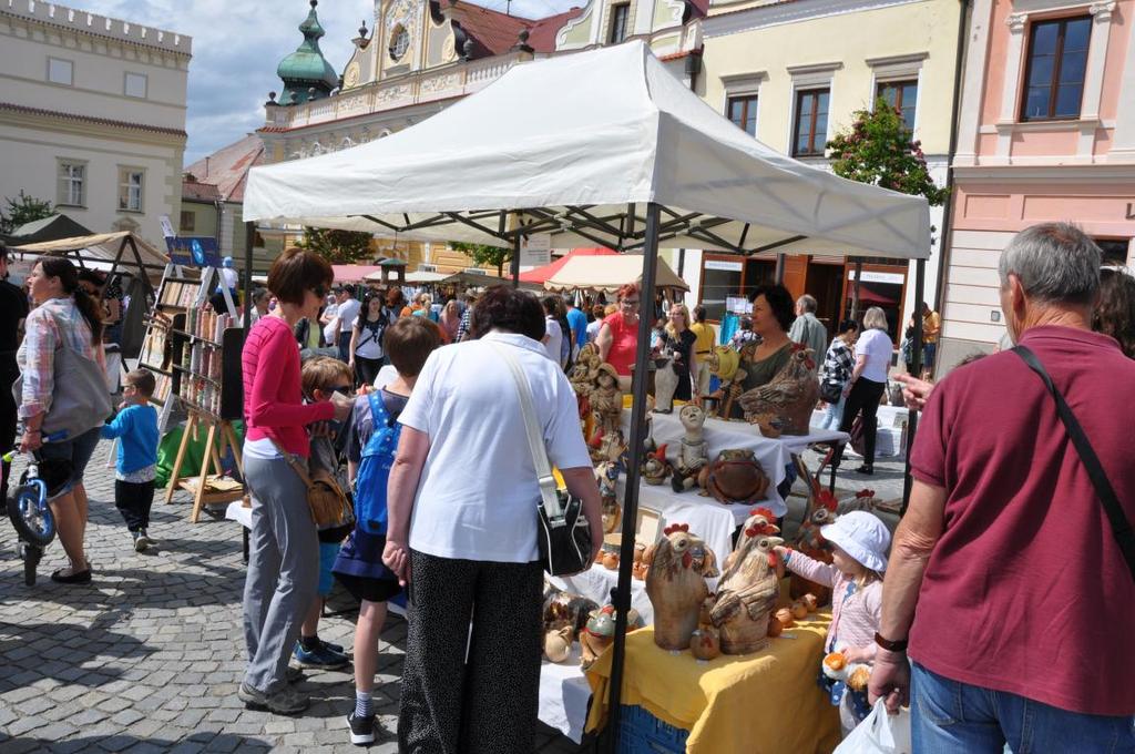 Dále se dne 08.05.2018 a 17.11.2018 konaly trhy řemesel.