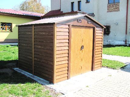 Jednalo se o opravu střechy nad chodbami pavilonů II. stupně ZŠ, nad školním bytem nad kotelnou a dvěma vedlejšími učebnami. Oprava vyšla na 471 tis. Kč vč. DPH. Nový obecní bytový dům čp.
