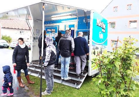 Zajištěn byl program pro děti o sladké odměny a samozřejmě odměnu dostaly také všechny maskované čarodějnice. Ale po setmění se čarodějnice spálily a v panujícím větru to byl trochu adrenalin.