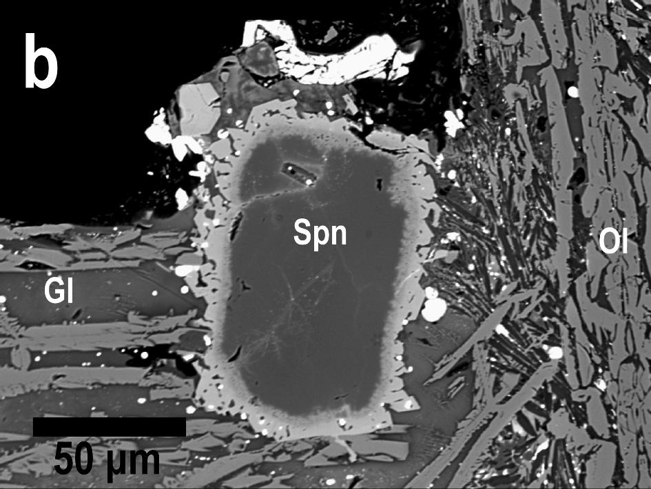 V sondě tvoří strusky horizont o celkové mocnosti až 60 cm, překrytý 20 cm mocnou vrstvou půdy. Strusky představují i podstatnou součást sedimentu současného koryta potoka.