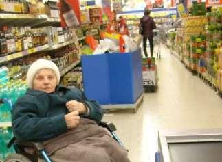 Nový supermarket v našem městě Tak tenhle nový obchod opravdu nemá chybu.