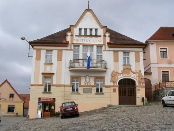 zřizování a správa kostelů, výuka, pastorace, výchova dětí a misijní činnost zřizování a správa škol, výuka, pastorace, výchova dospělých a misijní činnost zřizování a správa škol, výuka, pastorace,
