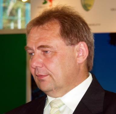 ÚVODNÍ SLOVA PŘEDSEDY SVAZU Vážené kolegyně, vážení kolegové, je za námi další úspěšný rok Českomoravského svazu.