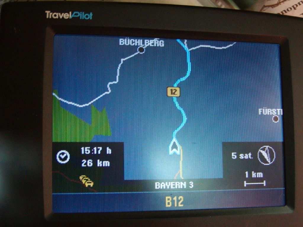 Navigace Používá signál z družic systému GPS Propojen na otáčkoměr a v ideálním případě i na gyroskop.