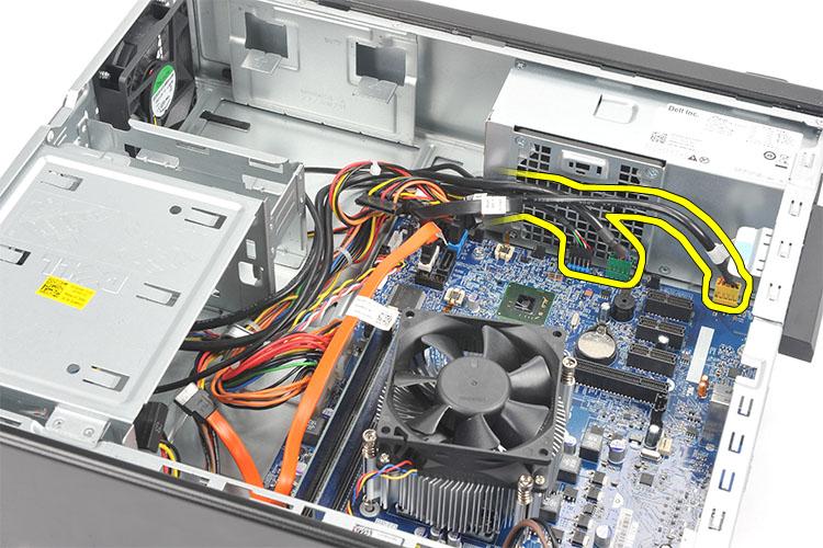 Panel I/O 11 Demontáž vstupního/výstupního panelu 1. Postupujte podle pokynů v části Před manipulací uvnitř počítače. 2.