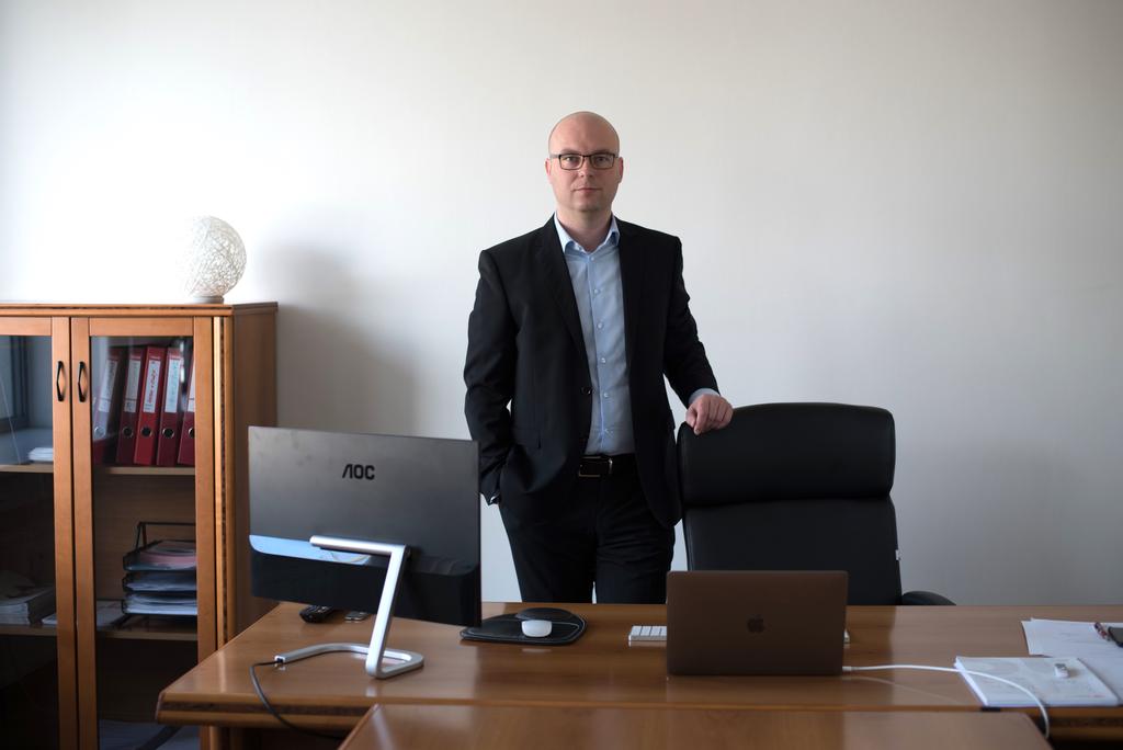 14 DĚKUJI ZA POZORNOST! TECHNOLOGICKÉ CENTRUM Hradec Králové z.ú.