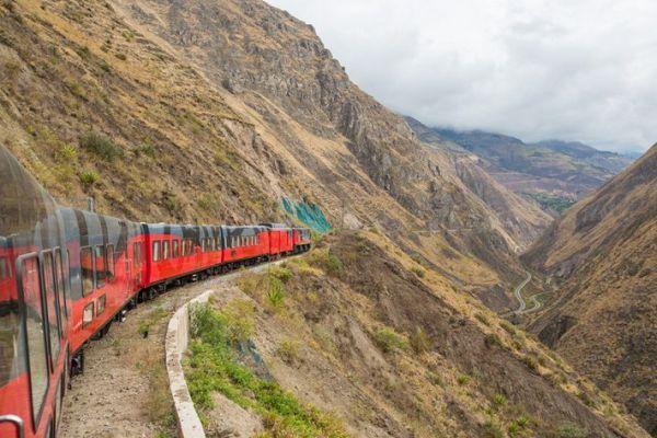 5.den úterý 27.2. Riobamba vlak do Ďáblova nosu - Cuenca Na cestu vyrazíme brzy ráno.