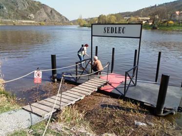 Vzorek B a C indikátory fekálního znečištění Povrchová voda o různém stupni fekálního znečištění (Vltava Podbaba, Vltava Sedlec).