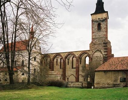 května v 6:00 odjíždíme na zájezd KONOPIŠTĚ SÁZAVA (zámek,