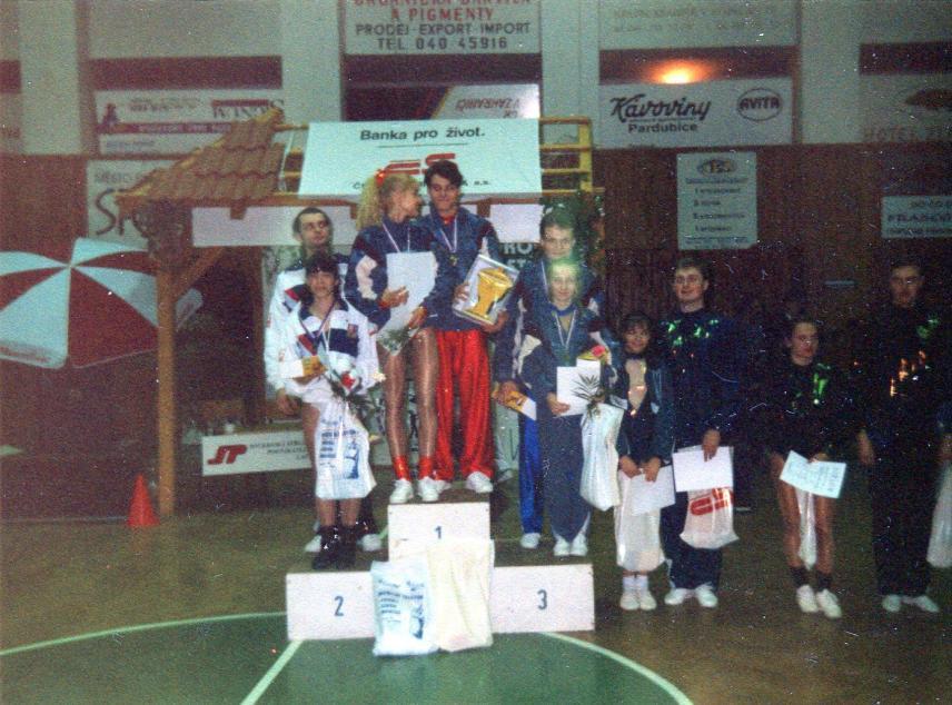 Milans Mončou třetí a Jaromír s Katkou čtvrtí.