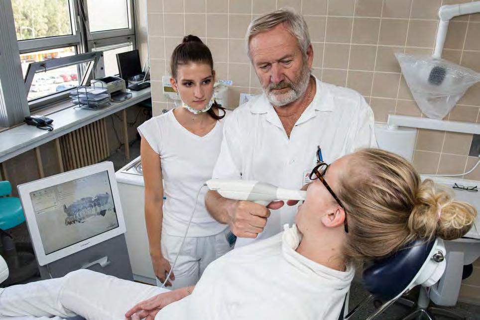 3 STUDIUM Stomatologický intraorální scanner pořízeno v