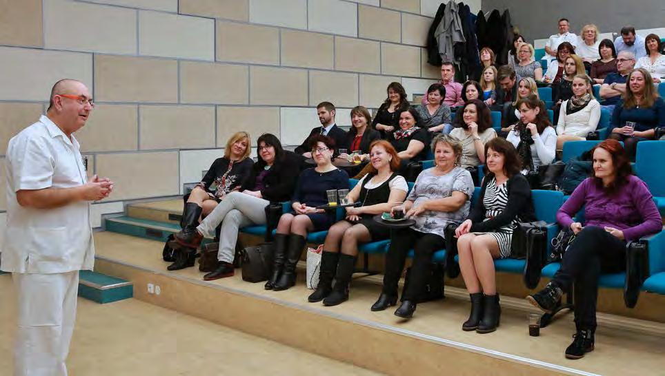 4 AKADEMIČTÍ PRACOVNÍCI A ZAMĚSTNANCI Pracovníci děkanátu na návštěvě Onkologické