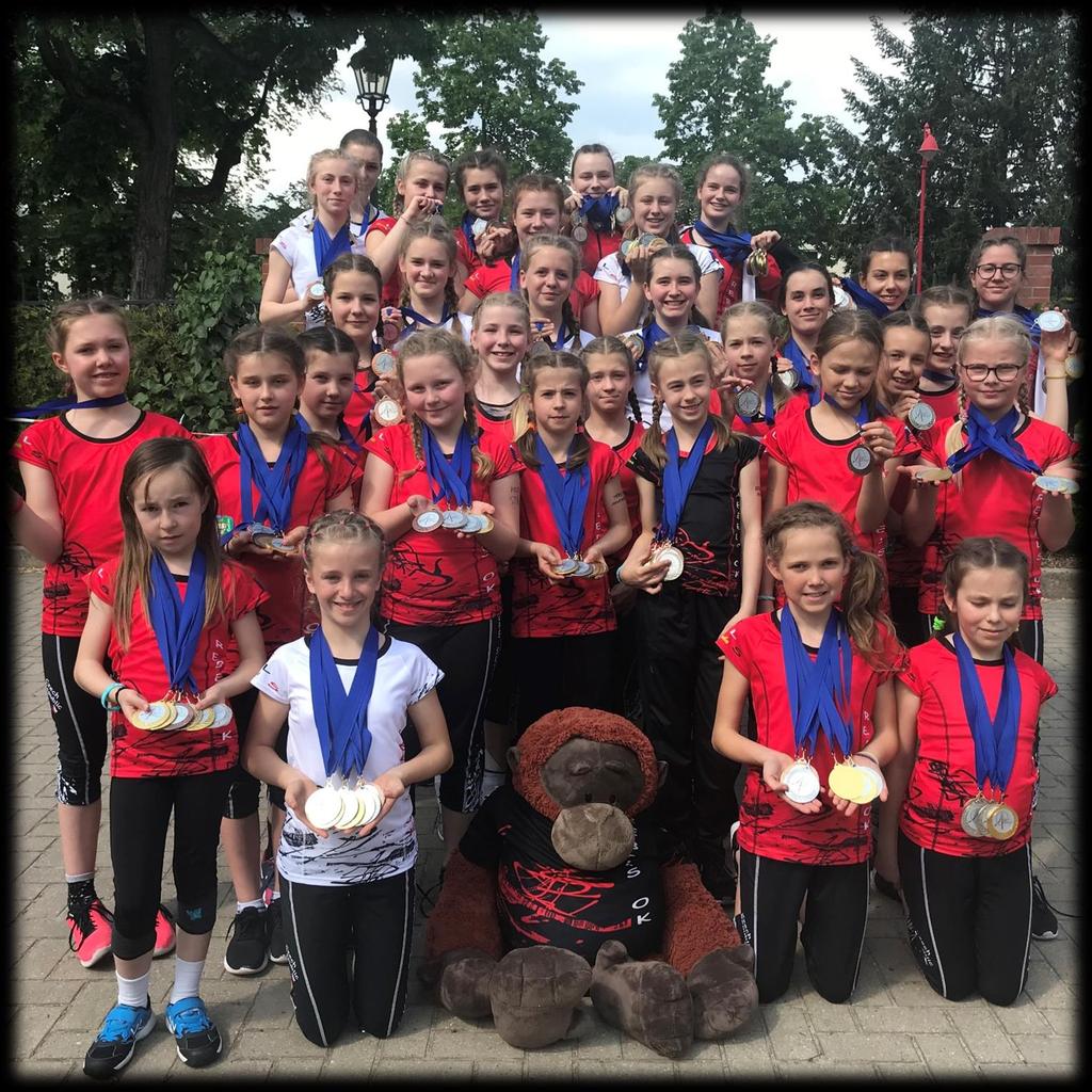 REBELSTYLE ZPRAVODAJ Občasník pro členy týmu Rebels O.K., jejich rodiče a ostatní fanoušky Číslo 2 Foto Spargel Cup Beelitz 18.-19.5.2019 Zdravíme všechny hopsalky a hopsaly. Tak je to tady!
