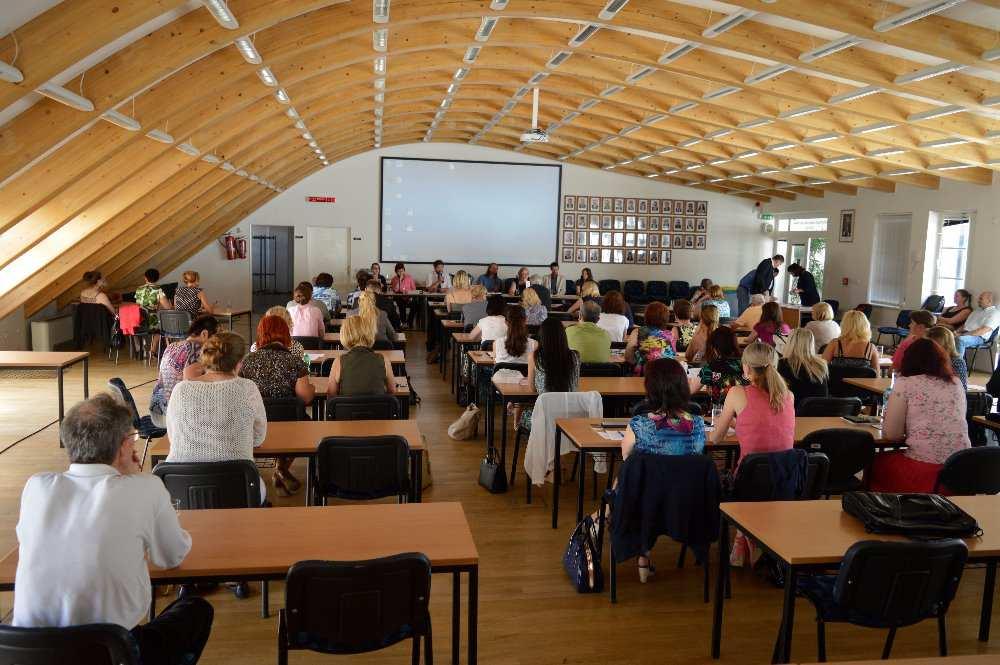 Místní akční plán II Registrační číslo projektu: CZ.02.3.68/0.0/0.0/17_047/0010677 Operační program: OP Výzkum, vývoj a vzdělávání, výzva č. 02_17_047 Období realizace: 01. 01. 2019 31. 12.